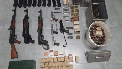 Photo of Trilj: Pretragom kuće pronađene tri automatske puške, četiri pištolja i znatna količina streljiva